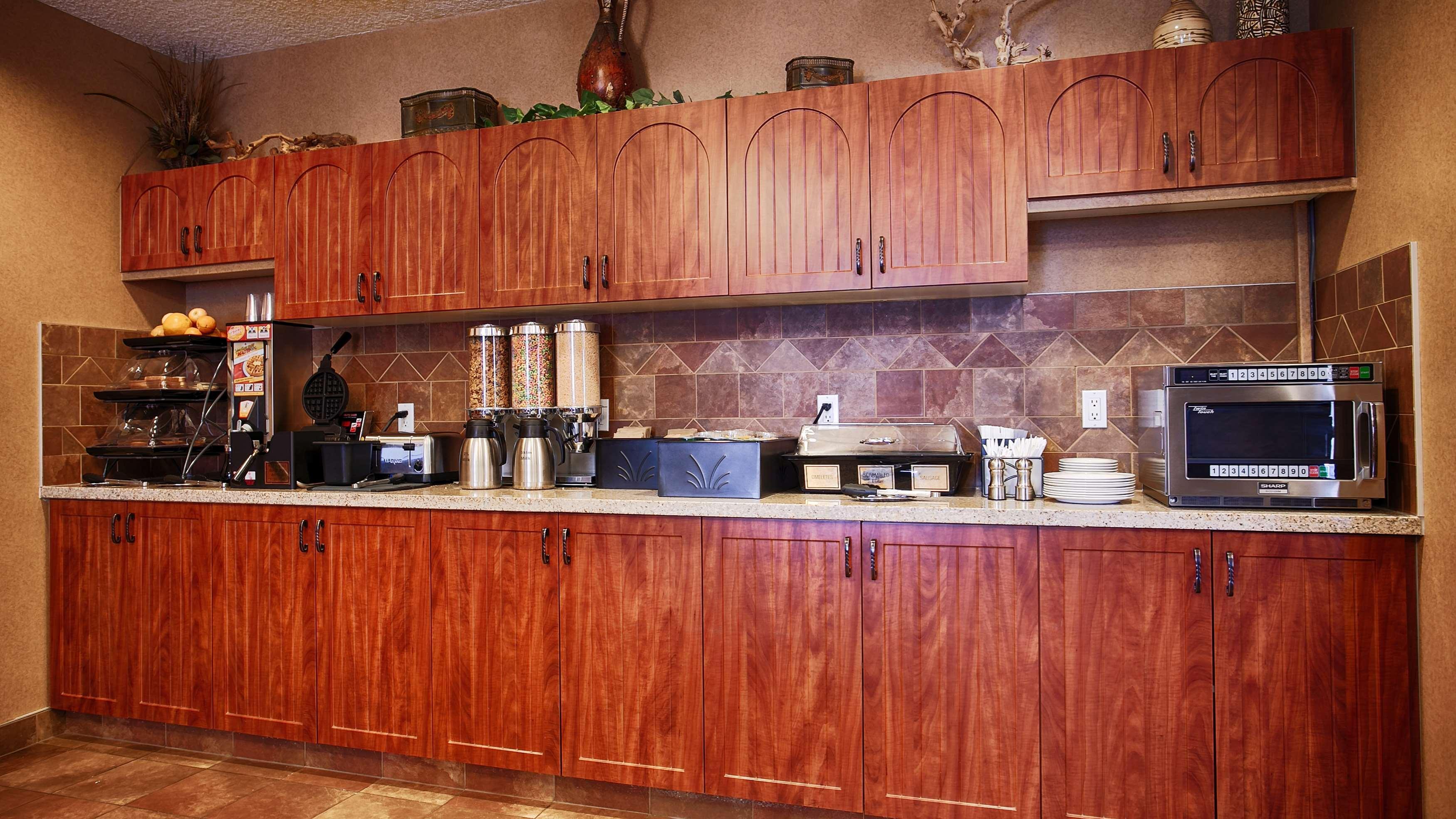 Best Western Diamond Inn Three Hills Dış mekan fotoğraf