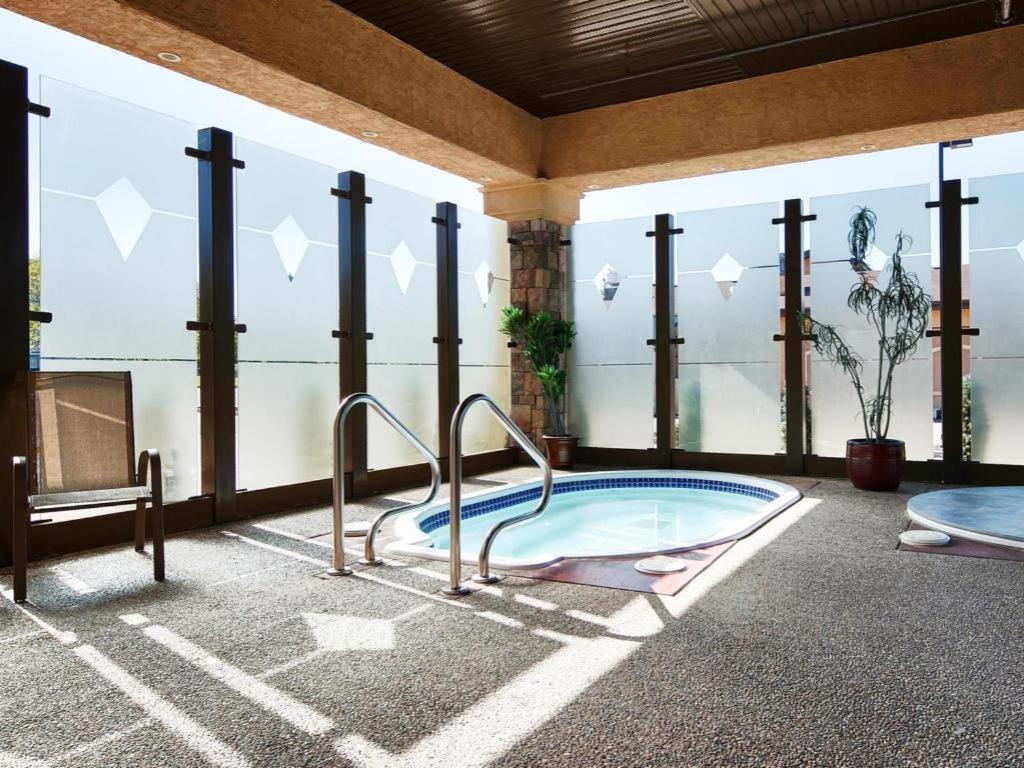 Best Western Diamond Inn Three Hills Dış mekan fotoğraf