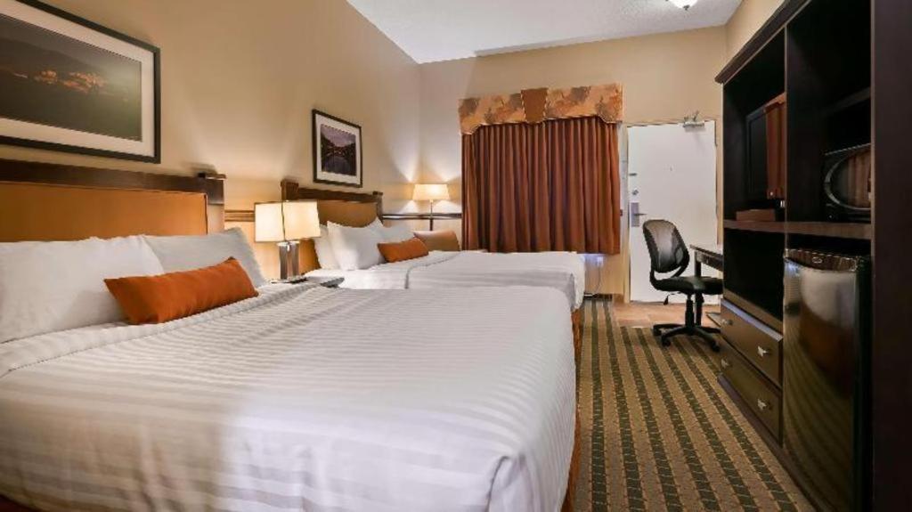 Best Western Diamond Inn Three Hills Dış mekan fotoğraf